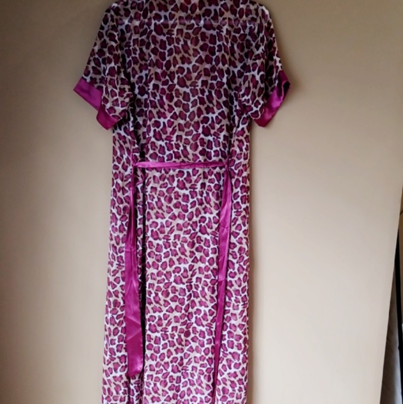 Women's Robe - Picture 4 of 4